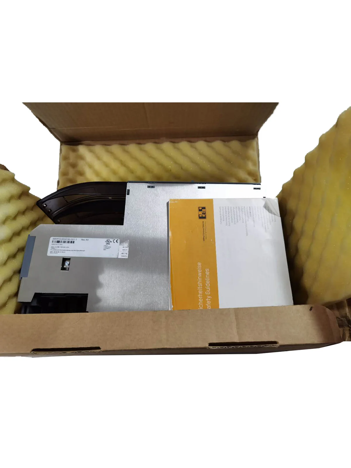 

Новый в коробке 8BOP0220HC00.001-1 B & R ACOPOS многодрайверный модуль питания