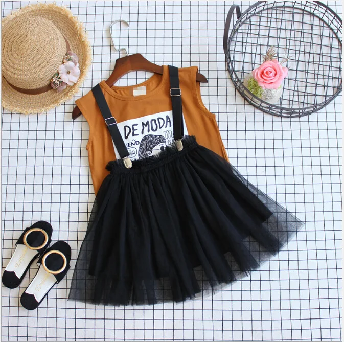 Children's clothing 2020 summer new girls cartoon vest sleeveless top + strap yarn skirt two-piece suit sets | Детская одежда и