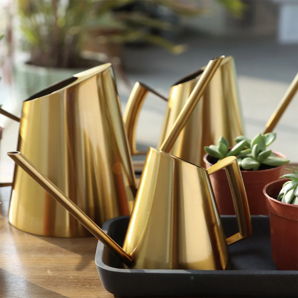 

400ml Stainless Steel Watering Can Long Mouth Watering Kettle Succulent Watering Gardening Tool (Bronze)