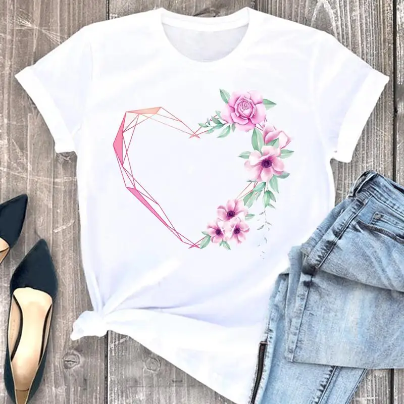 

Женская футболка с коротким рукавом, с принтом сердечек