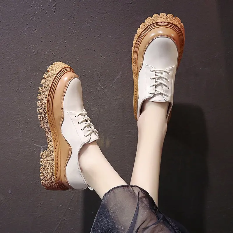 

Brand Fashion Patent Leather Shoes Woman Spring Autumn Lace-Up Chunky Platform Casual Shoes Lady Luxery Womens Shoes