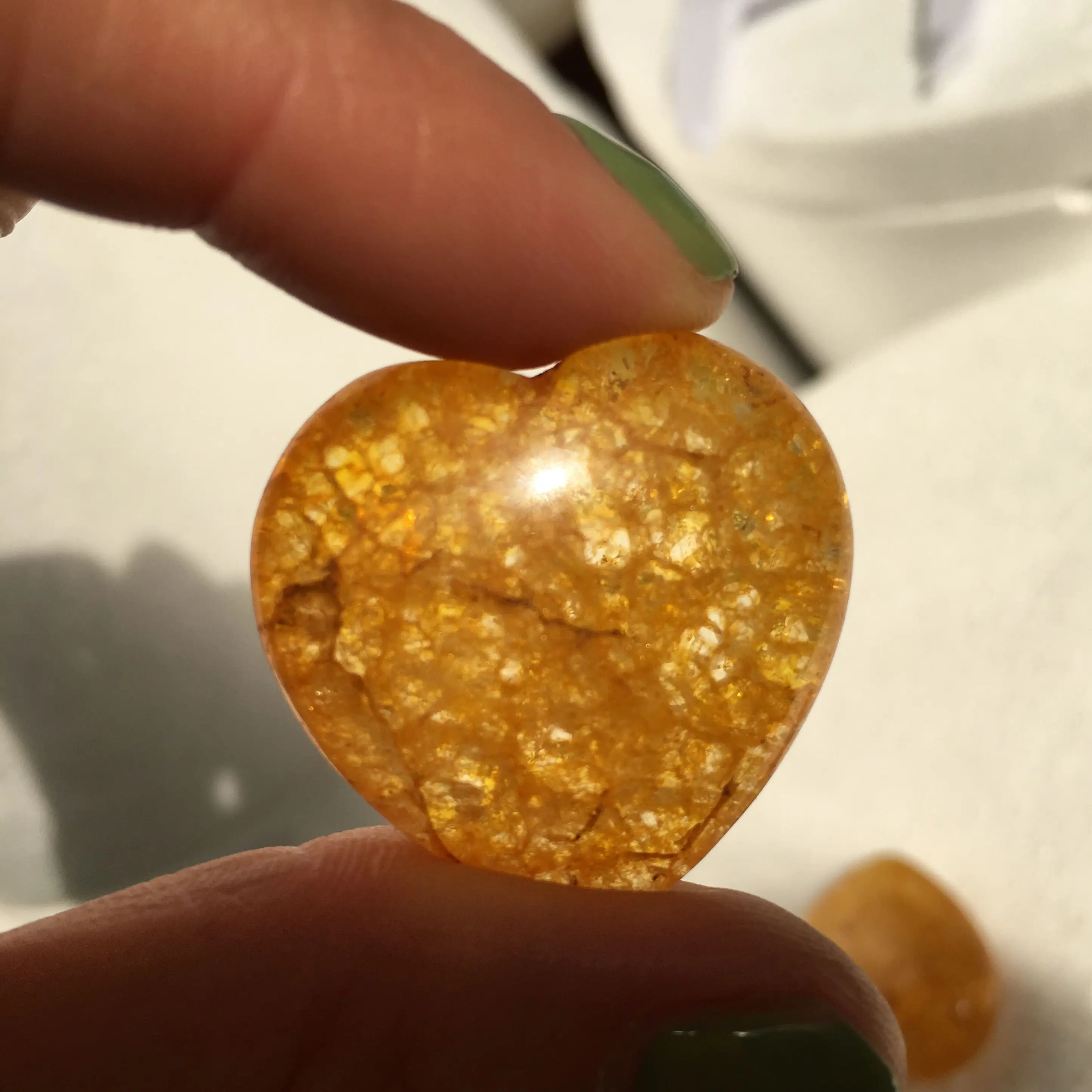 

1pcs Natural Citrine Crystal Heart Poshlied For Gift And Home Decoration
