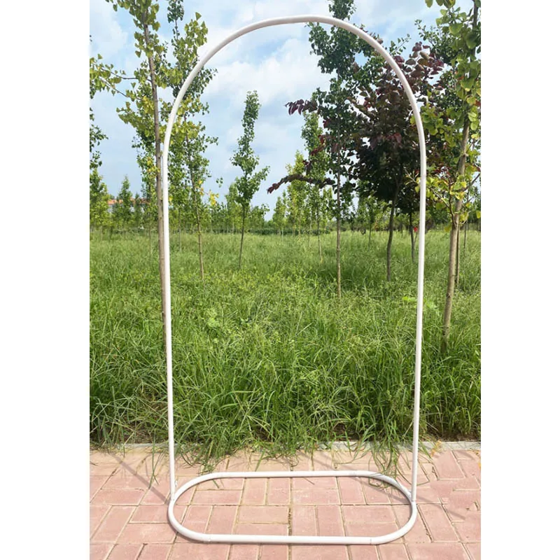 

Декоративная рамка «сделай сам» с изображением цветочной арки