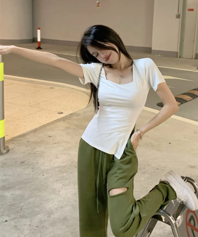 Женская летняя футболка с коротким рукавом и квадратным вырезом |