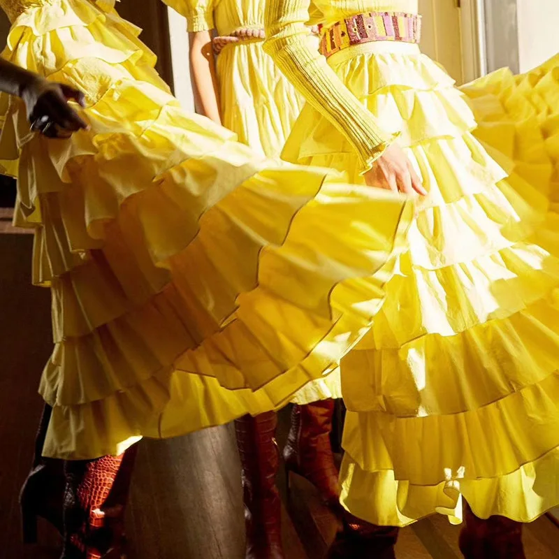 Желтый женский сарафан пляжный стиль без рукавов с квадратным воротником белый