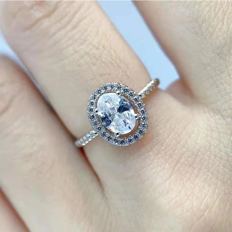 

Fashion Explosion S925 Sterling Silver Zircon Oval Ring White Gold Wild Romantic Wedding Proposal Ring Female Romantic Gift