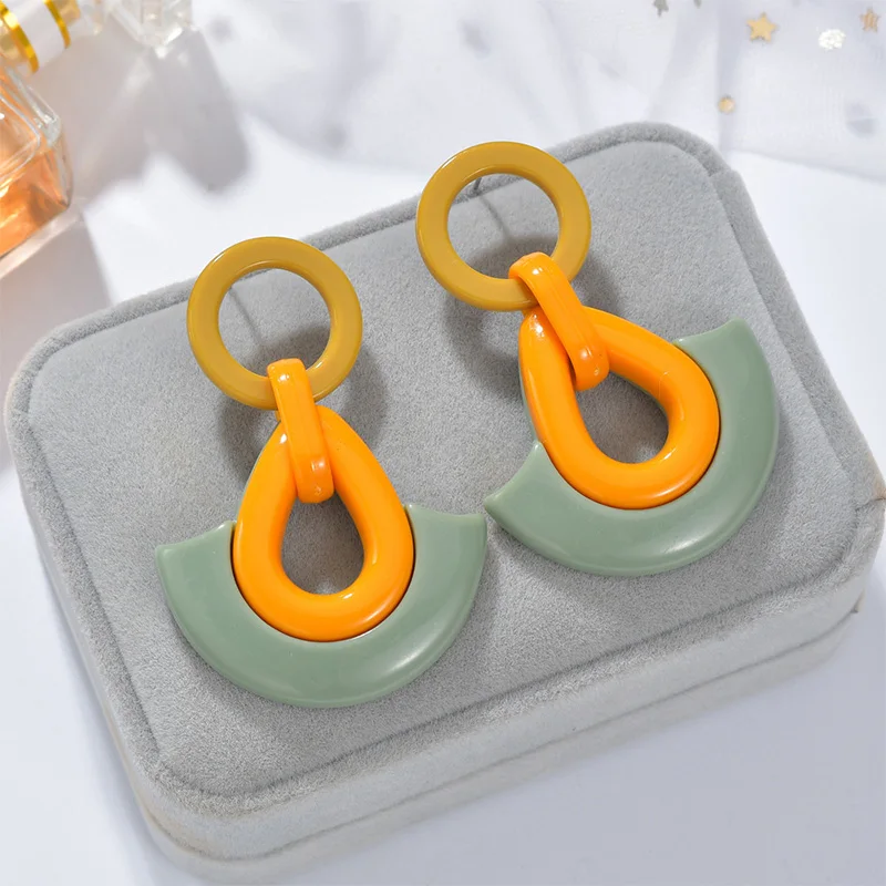 Разноцветные полимерные серьги для женщин сектор цепи акриловые гвоздики лидер