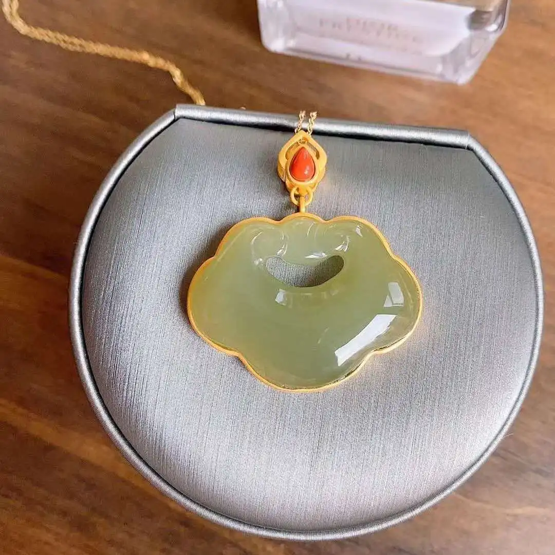 

New 925 Silver Inlay Natural Hetian Jade Gray Jade Lock of Good Wishes Necklace Pendant Simple Design with South Red