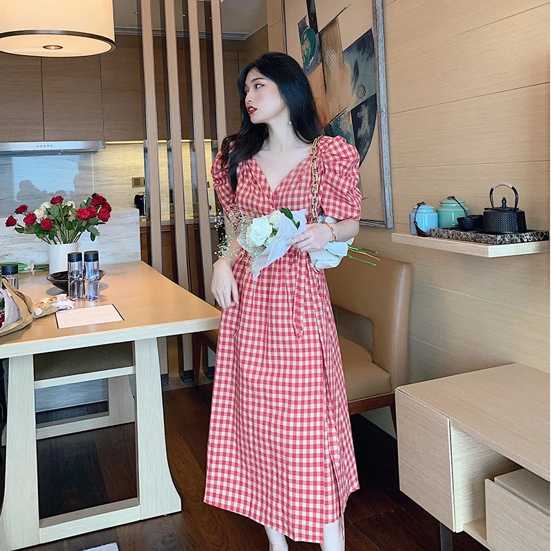 

COIGARSAM Vintage Plaid Women Long dress Summer Puff Sleeve Belt High Waist V-Neck Dresses Red Blue 1155