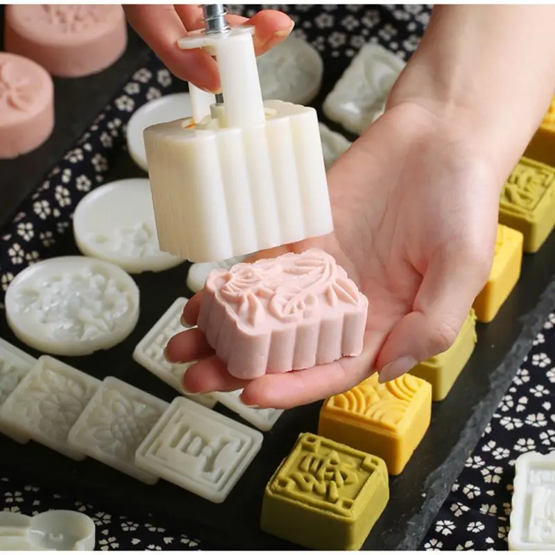 

Bean Mooncake Mold with 4pcs Square Flowers Stamps Hand Press Moon Cake Pastry Mould DIY Bakeware