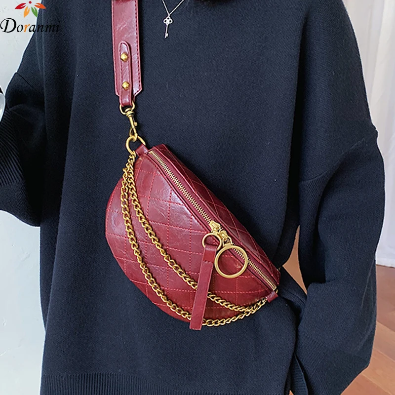 DORANMI цепи ремень Fanny Pack Для женщин Поясные сумки 2021 Элитный бренд дизайн Crossbody