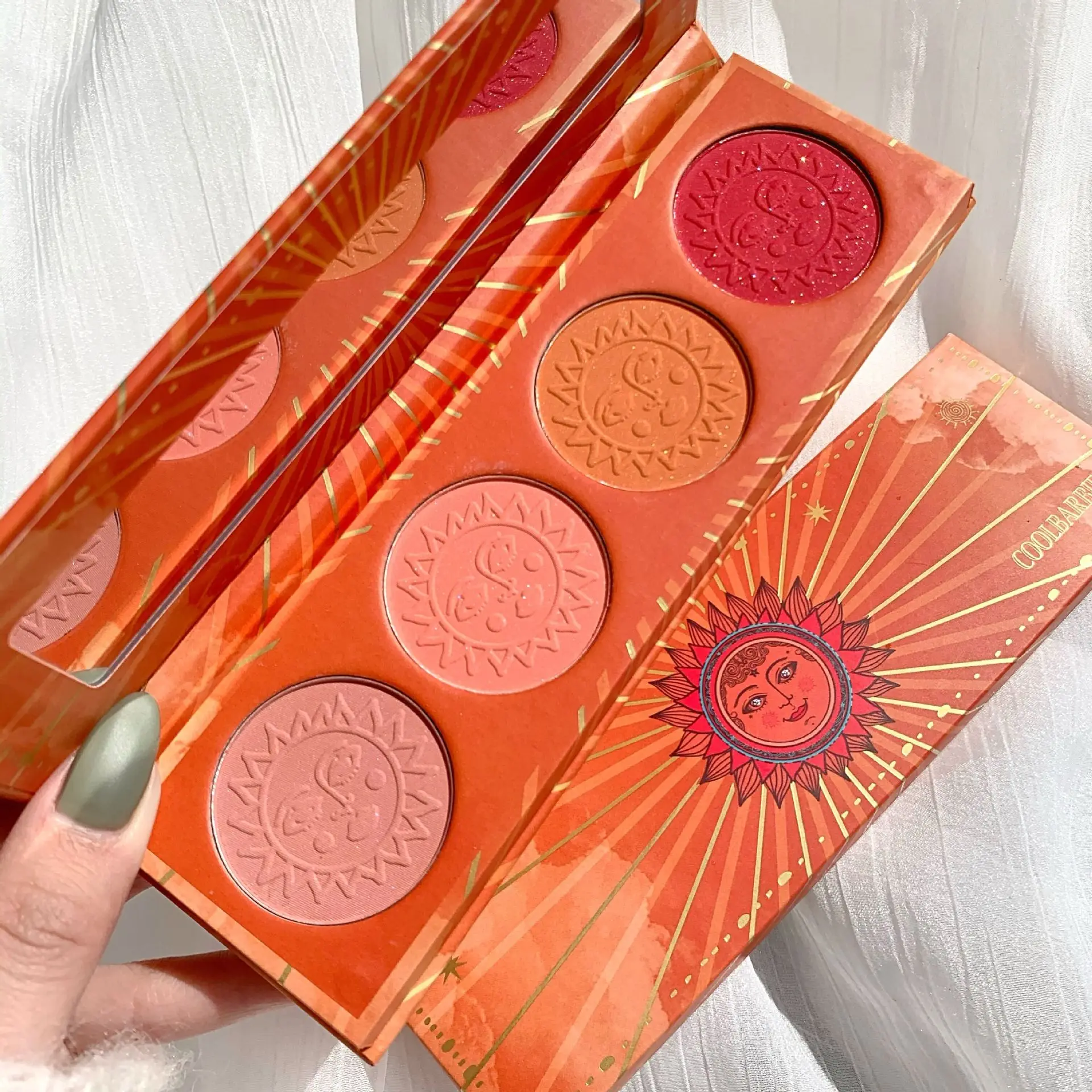 

Face Blush Palette Contour Powder Brighten Skin 4 Colors Cheek Blusher Pigmented Makeup Highlighter Bronzer Palette Cosmetic