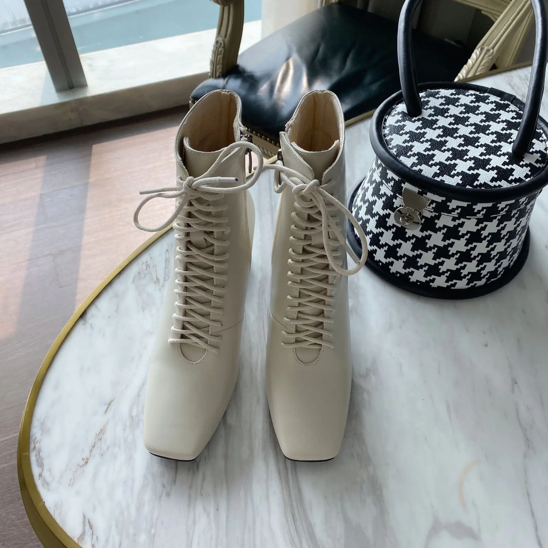 

2020 size women's boots South Korean boot new autumn big women British style short boots show thin boots