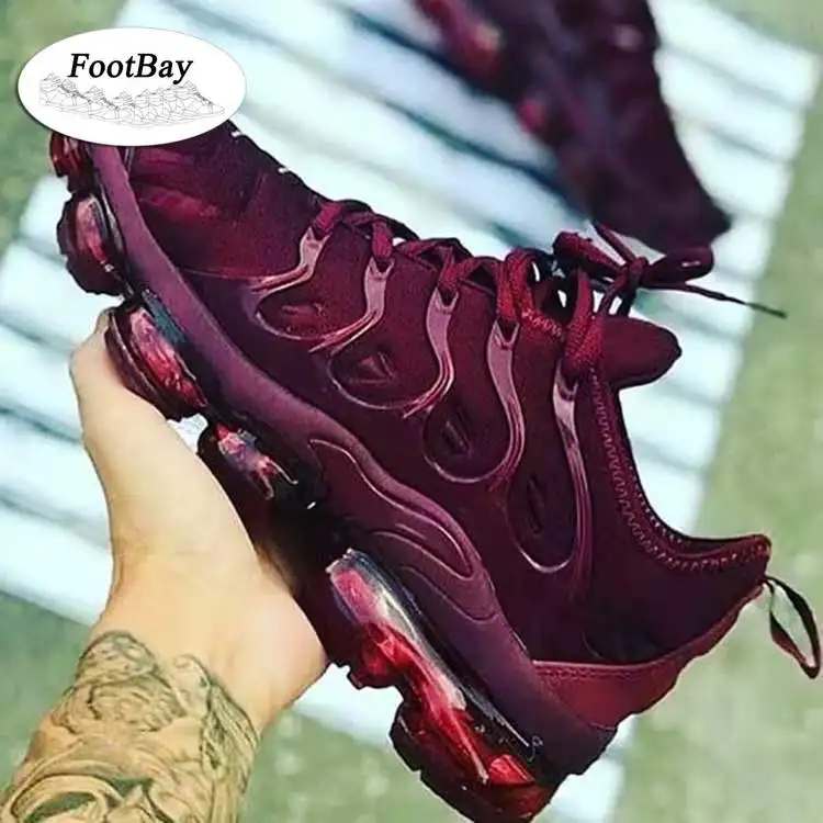 

Кроссовки женские спортивные на платформе, белые, черные