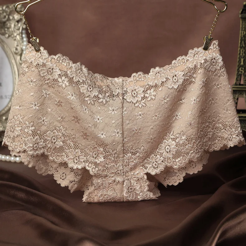 Bean paste 2Color Sexy Classic elegant Gorgeous temptation No Trace of Hip pants Hollow Out Lace Cutton Nylon Underware Lady Panties - Цвет: Bean paste