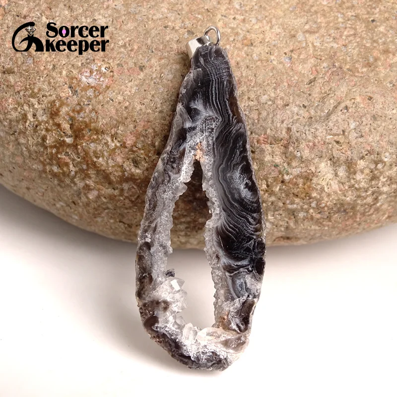 Натуральный камень полированный Агаты геодезический кварц кристаллический