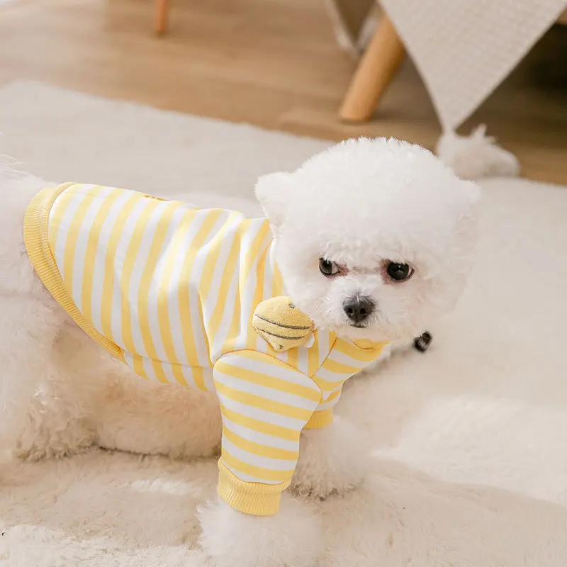 Cute little bee three-dimensional shoulder guard cat clothes warm autumn and winter small dog two legged pet | Дом и сад