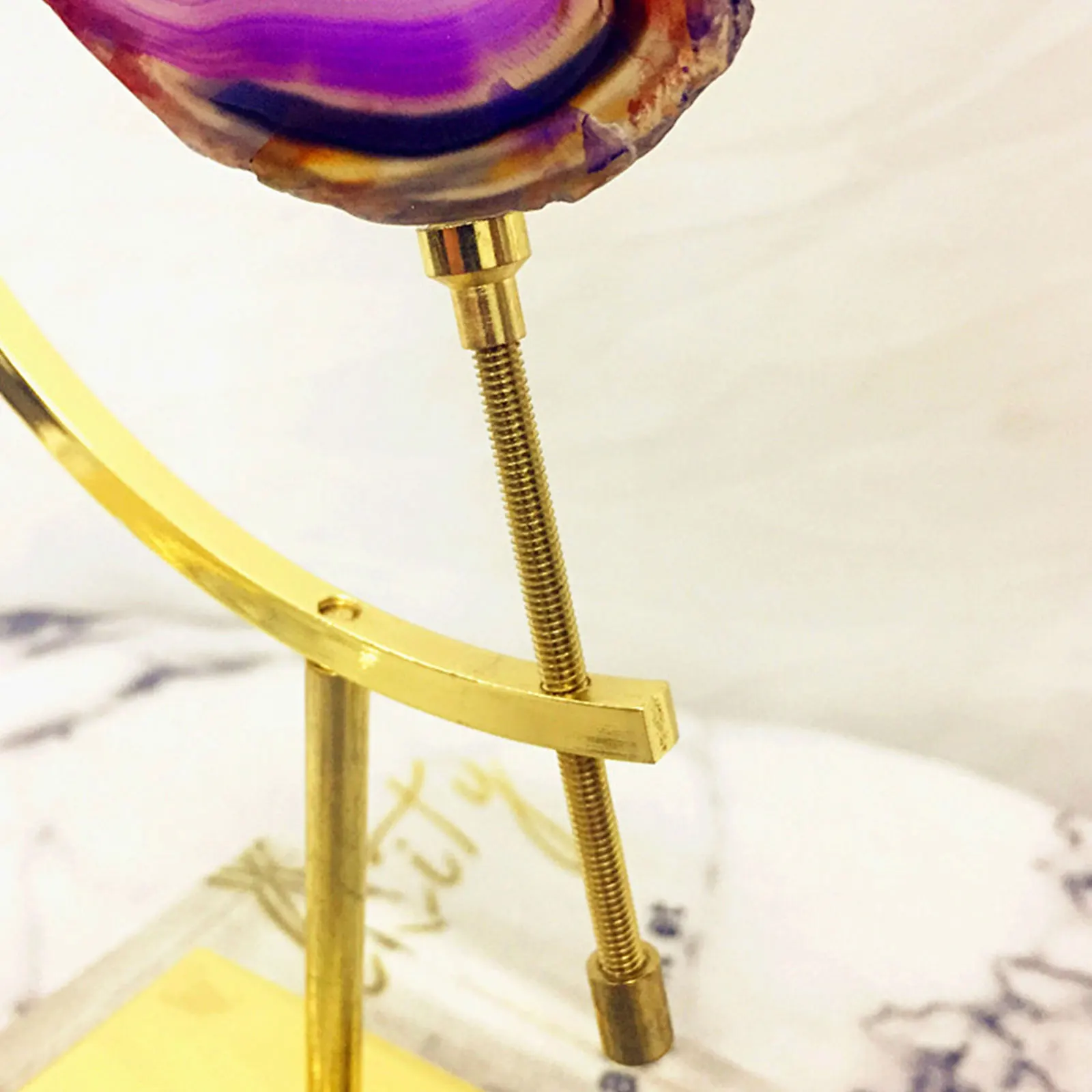 

1 Crystal Ball Metal Base Globe-shaped Golden Fashion Stand Glass Ball Display Stand Decorative Ornaments Crafts