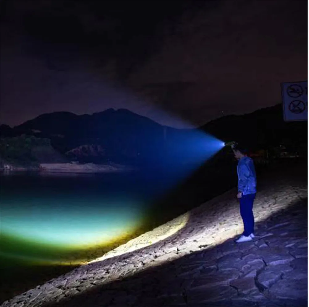 Lâmpada à Prova Lumens Lanterna Tática Xhp70.2 Ultra Poderosa Dwaterproof Água Recarregável Flash Luz 18650 ou 26650 Zoom Acampamento 90000 Led 9 Luzes e Iluminação