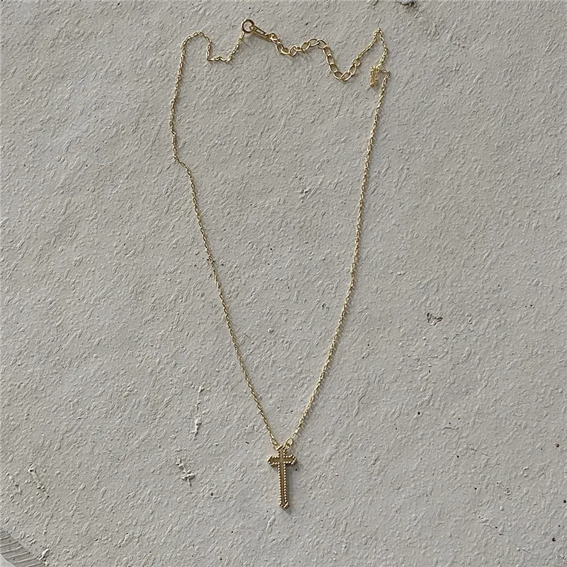 

POFUNUO Real 925 Sterling Silver European Vintage Style Women Cross Charm Necklace Red Diamond Niche Design Chic Necklace Choker