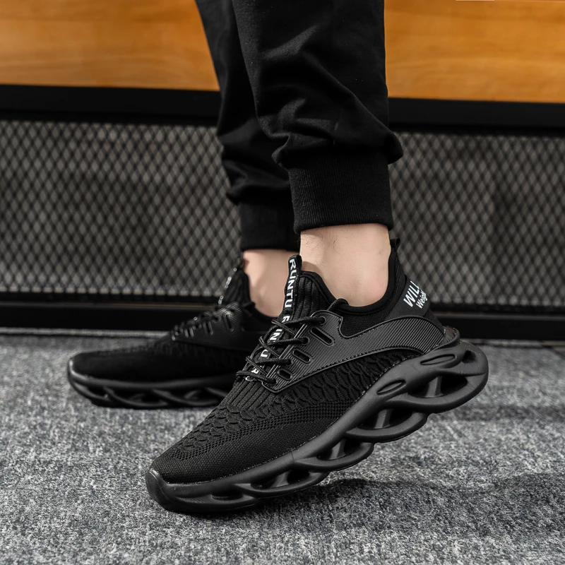 

New Blade Running Shoes for Men Antiskid Damping Cool Outsole Walking Trekking Leisure Summer Breathable Running Zapatills