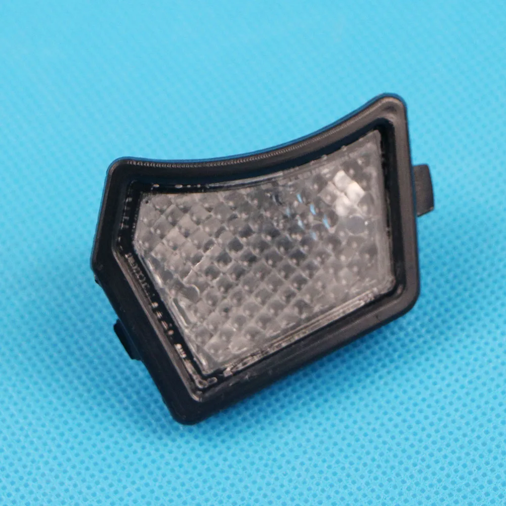 

31217838 Car Front Door Mirror Puddle Light courtesy Light Lamp Lens For Volvo S40 S60 S80 V50 V70 C30 XC70 XC90 31217839