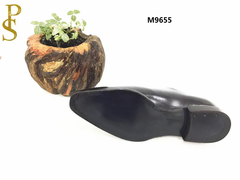 Импортная обувь из воловьей кожи с подошвой натуральной для мужчин и парадная |