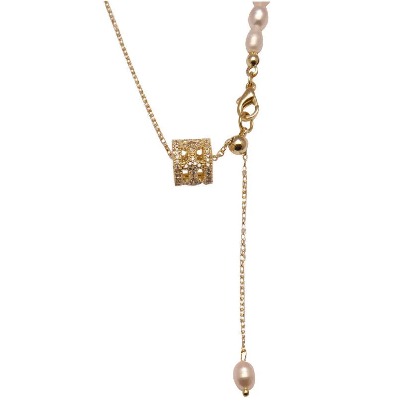 

Origin Summer Vintage Circular Geometry Pendant Necklace for Women Asymmetry Beaded Imitation Pearl Rhinestone Necklace Jewelry