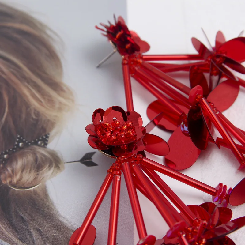 Aretes de mujer, современный стиль, дизайн, большие красные лепестки роз, серьги с кисточками, тренд, темперамент, летние корейские серьги для женщин