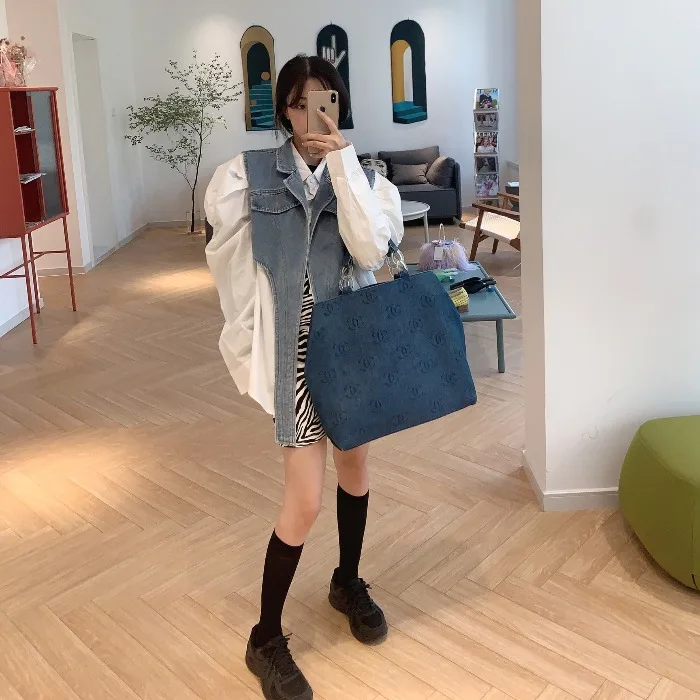 

Ppshd Autumn Korean Retro Bubble Pleated Sleeve Design Loose Shirt + Denim Lace up Short Vest Coat