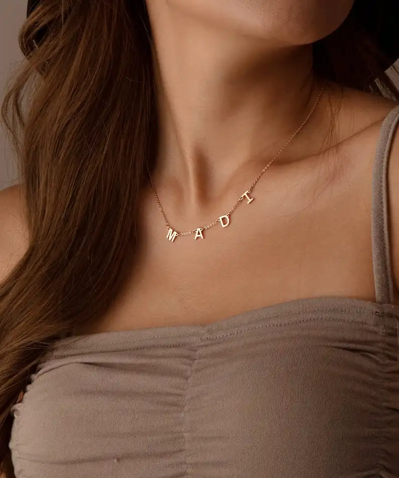 Персонализированные Имя Цепочки и ожерелья для Для женщин Подарки