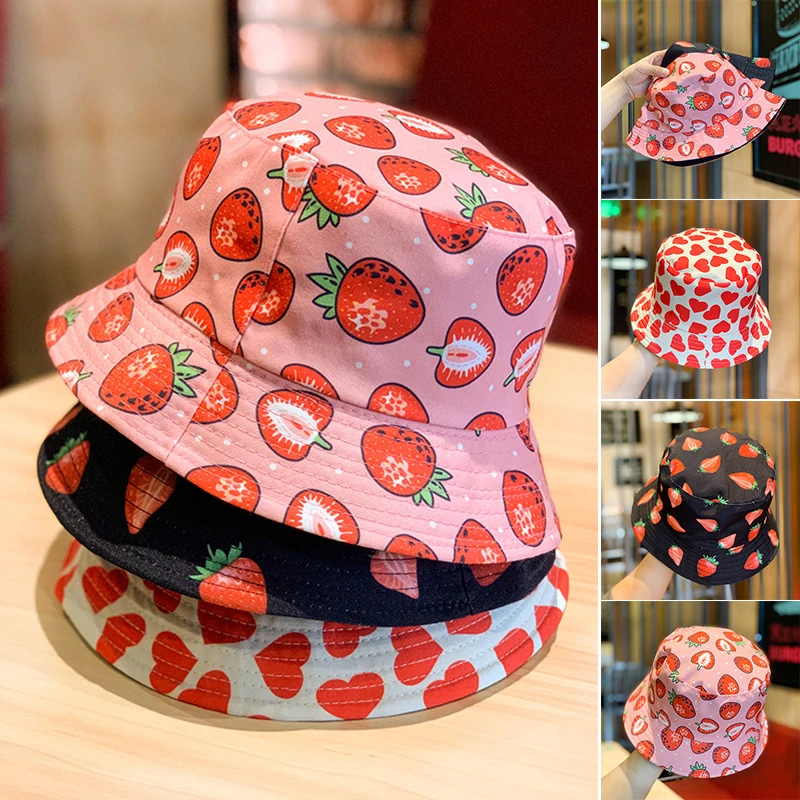 

Женская летняя шляпа с принтом клубники