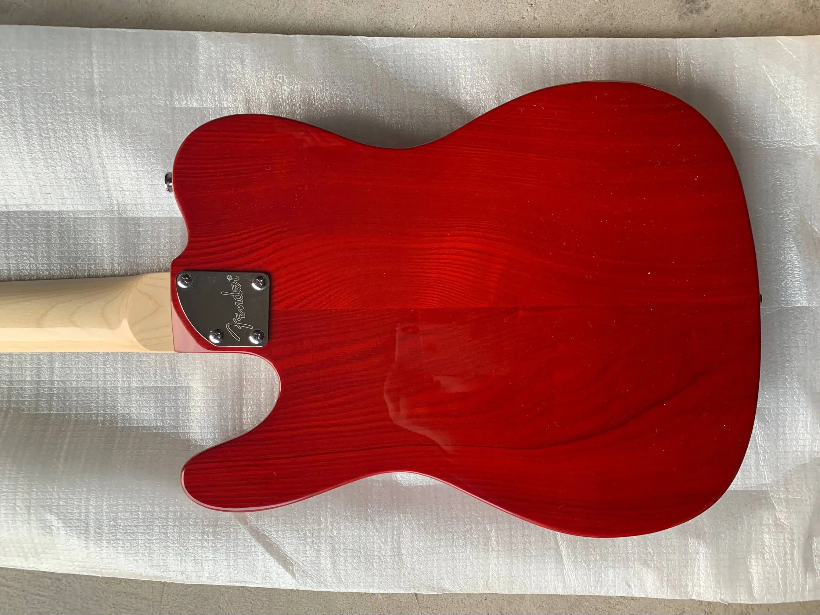 Оптовая продажа Новинка 4 строки тел электрическая бас гитара в Вишневый Взрыв