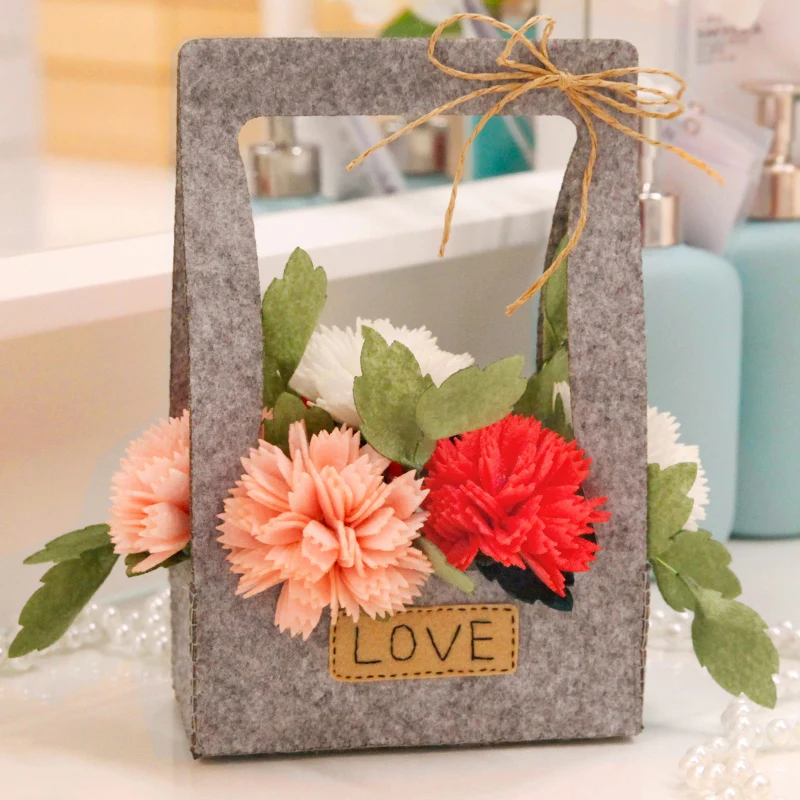 Корзина для цветов ручной работы подарок букет гвоздик искусственные цветы