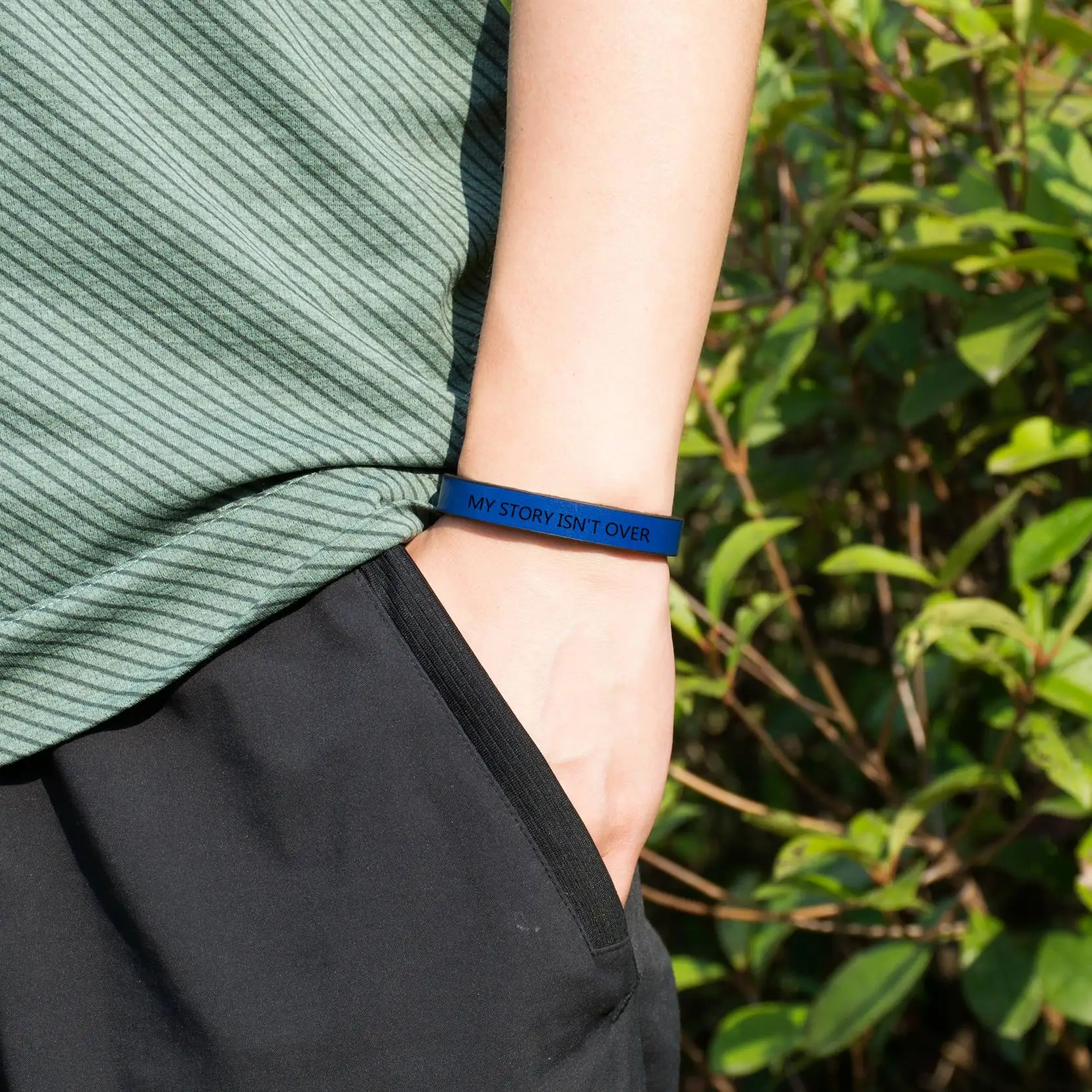 MY STORY ISN'T над панк кожаный браслет сообщение манжеты браслеты для женщин и