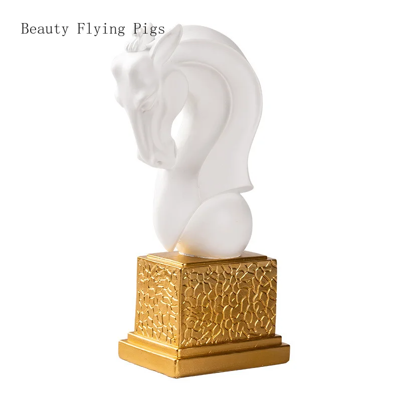

European Style Resin Horse Sculpture Ornaments Shop Opening Lucky Money Auspicious Decoration Home Wine Cabinet Art Decor Crafts