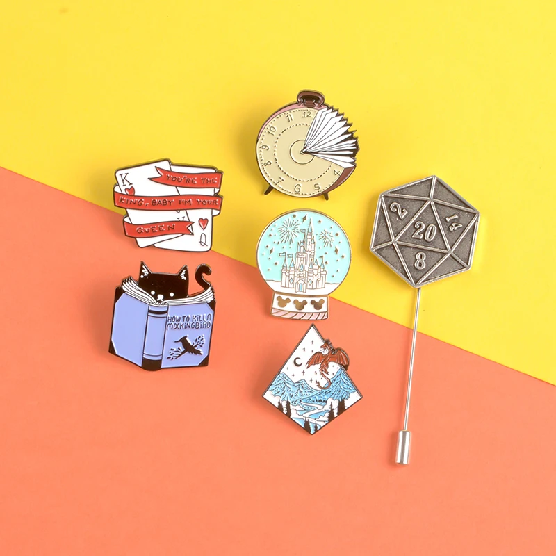 Брошь в виде хрустального шара эмаль черная кошка книга для чтения покер король и