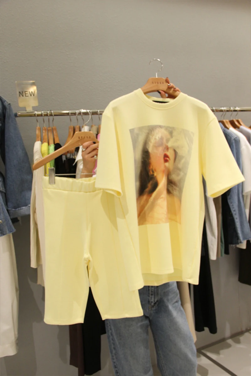 

Two Piece Set 2 Piece Set Women 2020 Summer New Style Beauty Print Short Sleeve T-shirt+ Elastic Waist Shorts Tracksuit for Lady