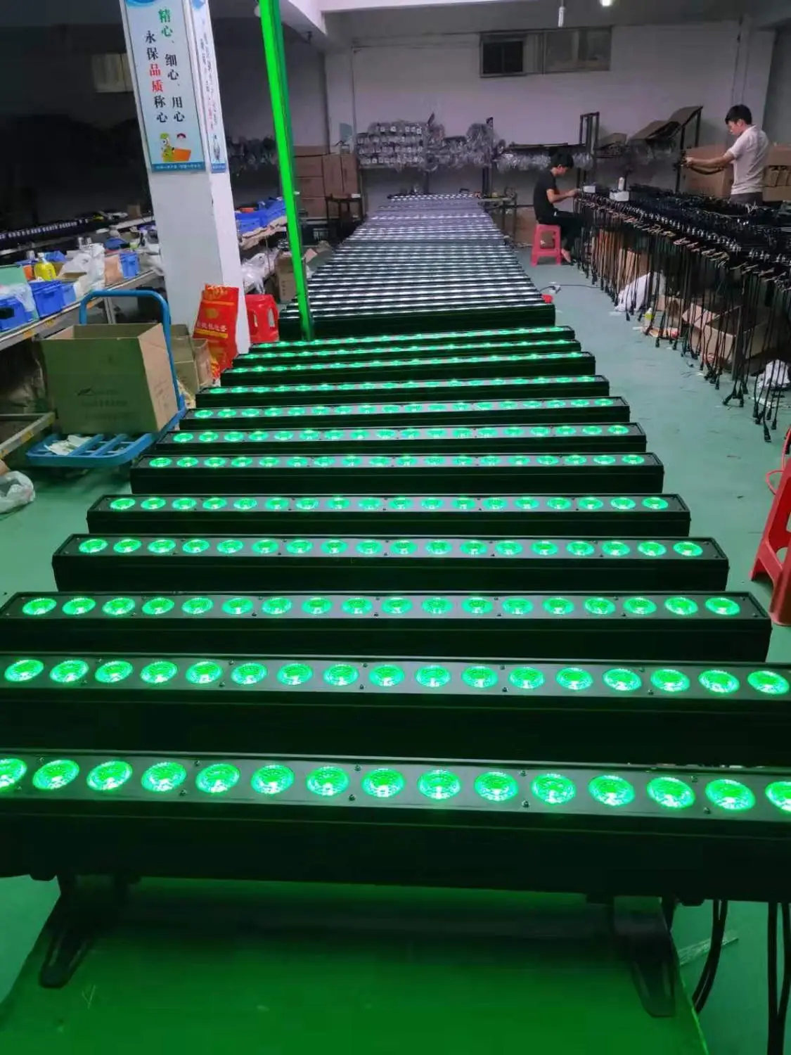 Светодиодная настенная лампа 18x12 Вт Светодиодная Пиксельная светодиодная настенная лампа 18x12 Вт rgbw 4in1 была светильник светодиодный бар мыть светильник для мытья этапа