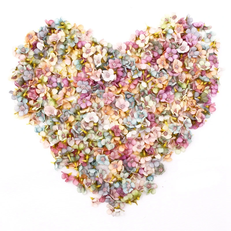 

50/100pcs Mini Daisy Flowers Head Silk Artificial Flowers Heads For Crafts Wedding Party Home Decoration DIY Garland Headdress