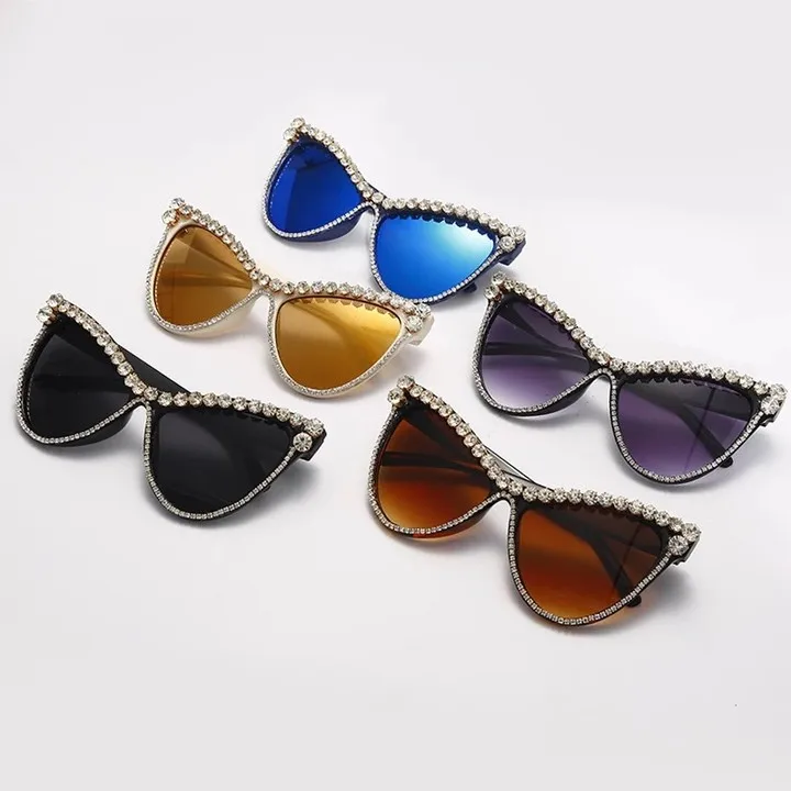 

Oversized Diamond Sunglasses Women Rhinestone Cat Eye Sunglasses Men 2020 Luxury Brand Eyewear Retro Glasses UV400