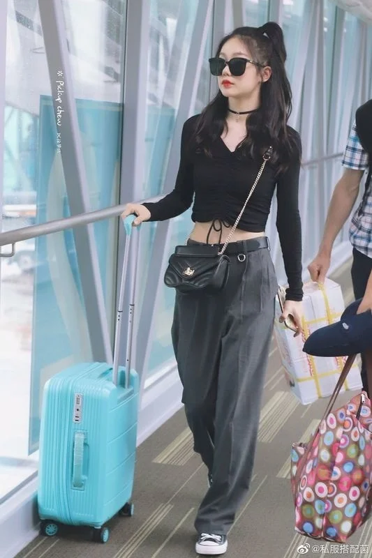

Autumn Clever Odd Girl South Korea Retro Style Fashionable Sexy Black