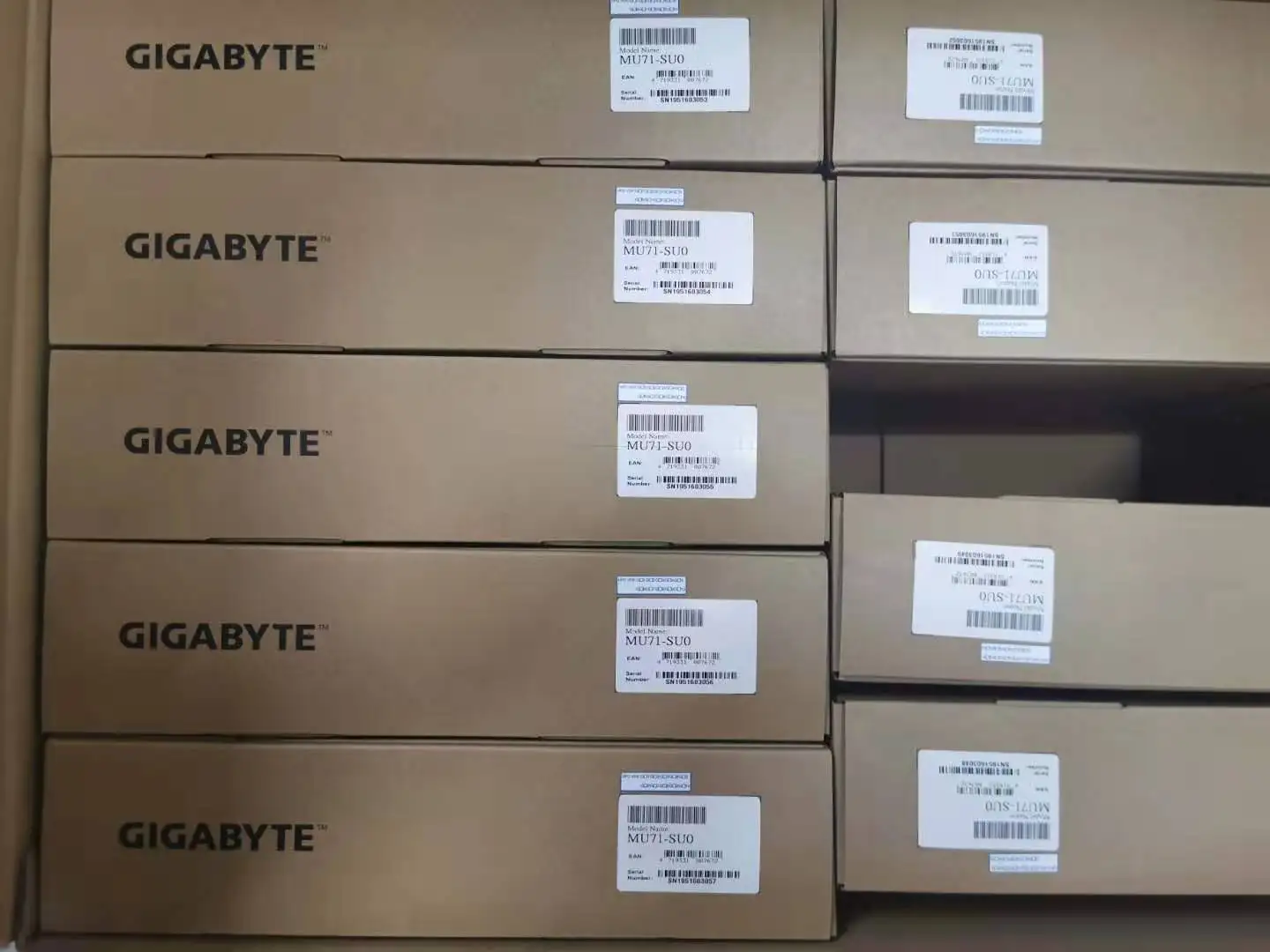 MU71-SU0 supports W-32XX 3175X 8259L 255W DCPMM 3647 motherboard