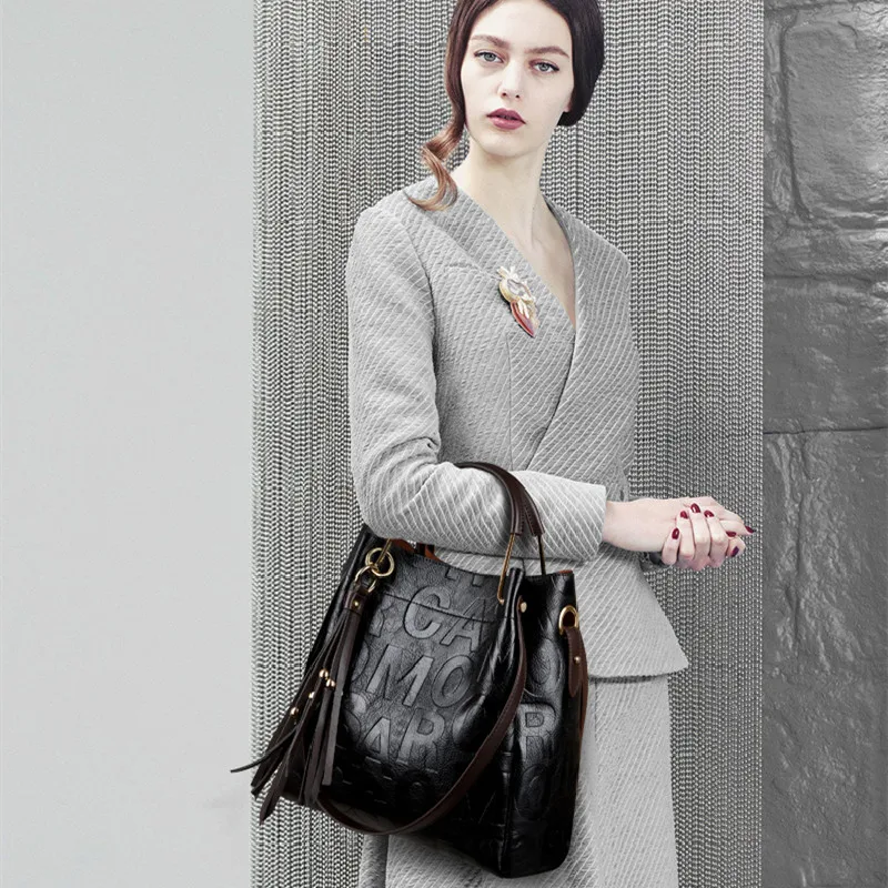

Genuine Leather Women Purses and Handbags 2021 Fashionable Letter Printing Shoulder Messenger Bags Larger Capacity Tote Bags Sac
