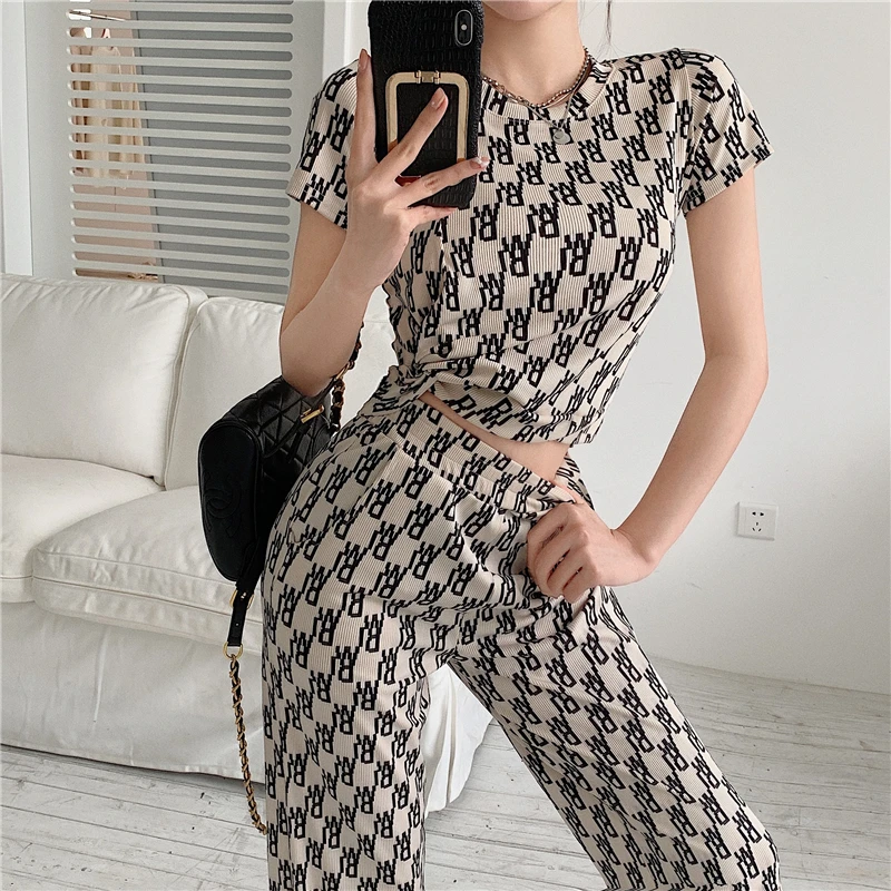 

2021 The New Spring And Summer Women Fashion Printed Short-Sleeved Hedging Slim Top + Comfortable Trend Wide-Leg Mopping Pants