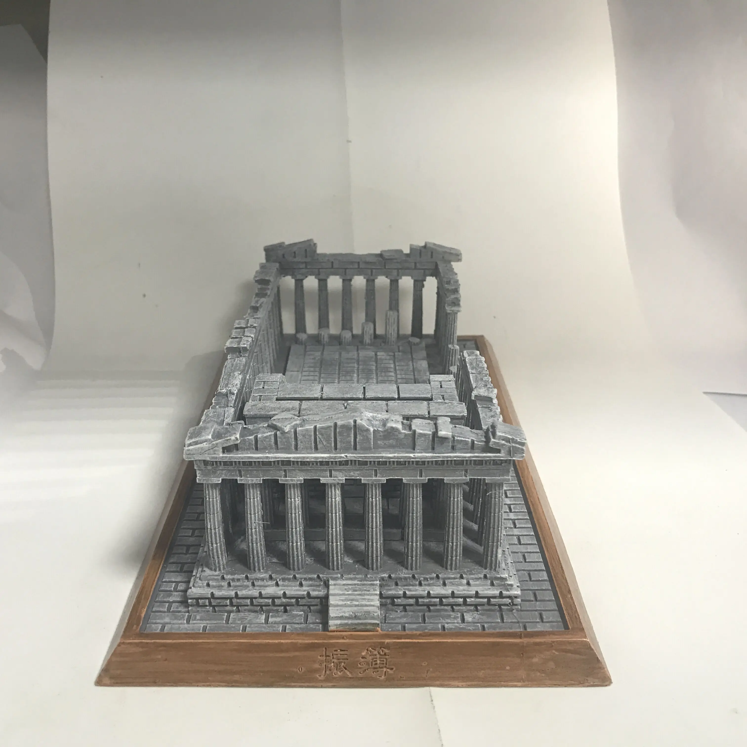 Полимерные ремесла предметы интерьера всемирно известное здание акрополис