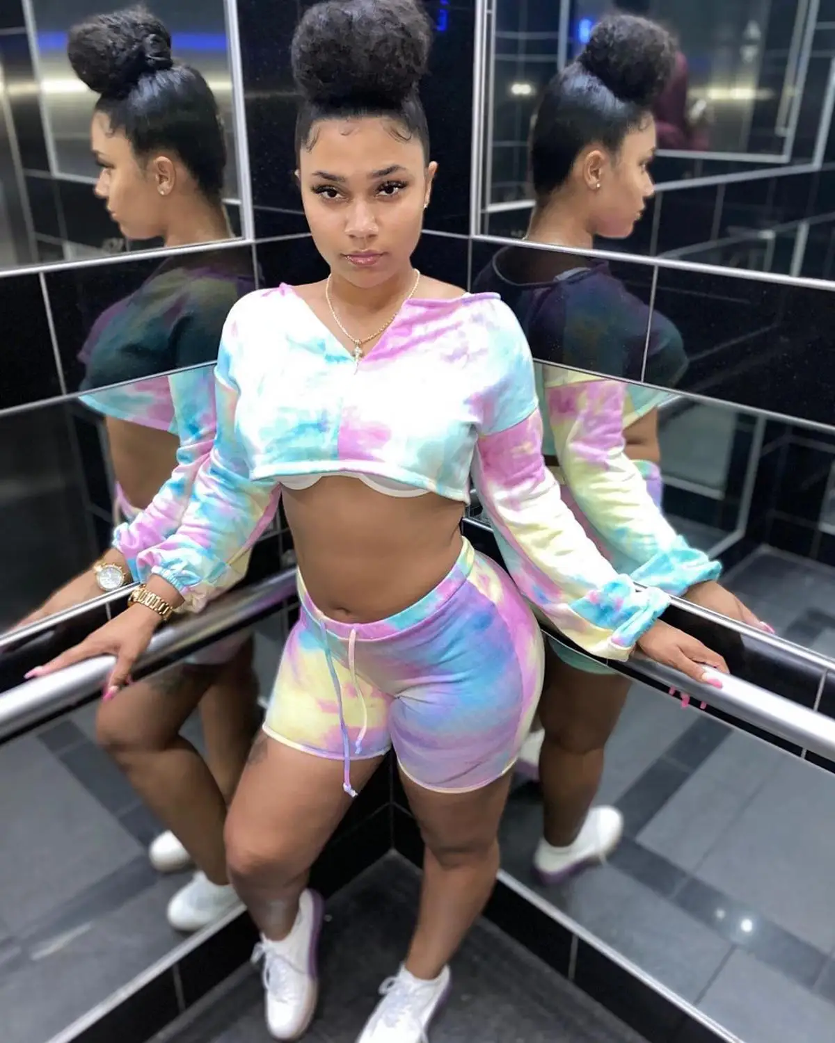 

BKLD New Tie Dye Two Piece Woman Outfits Festival Clothing Long Sleeve Crop Top And Biker Shorts Women Tracksuit 2 Piece Set