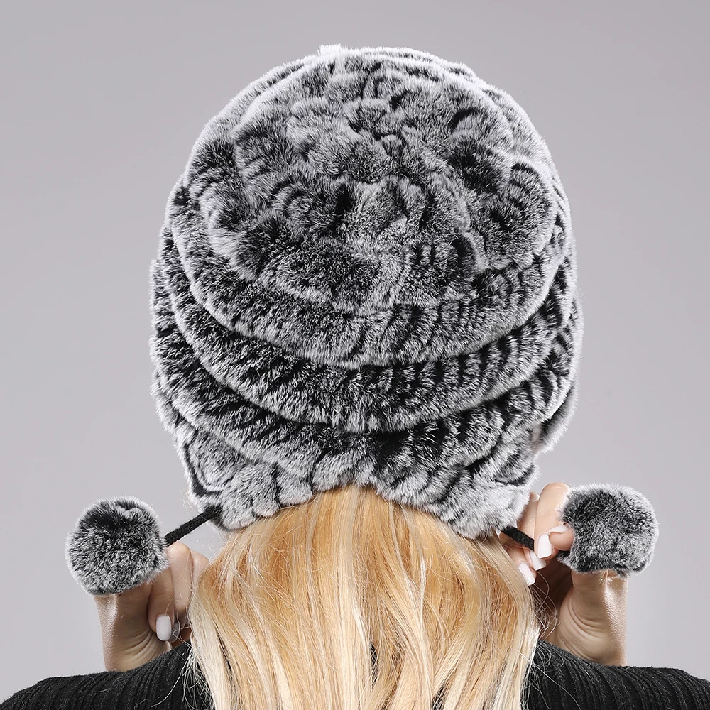 Зимние шапки для девочек и женщин, настоящая шапка из кролика рекс, цветочная вязаная шапка с помпонами, черепами и бини 55-59см.