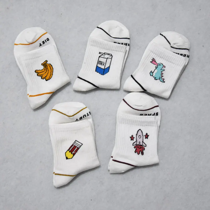

LEOSOXS New female socks cartoon couple's middle tube white dinosaur milk rocket Harajuku sports socks male and female socks