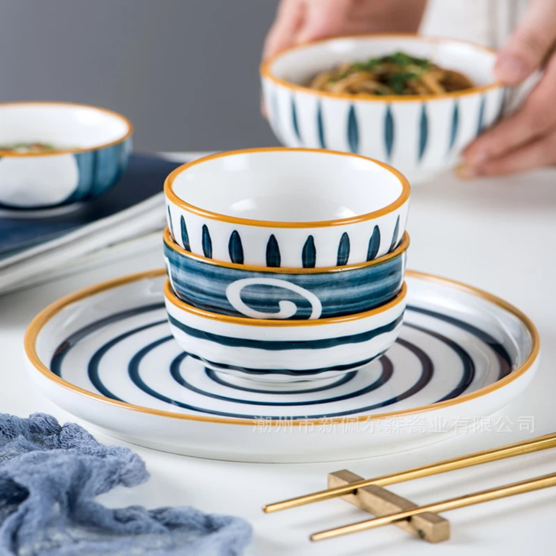 Детская короткая футболка с героями из японского тарелка маленькая для фруктов и